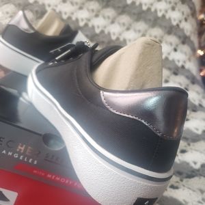 SKECHERS Goldie 2.0 - Genuine Slip